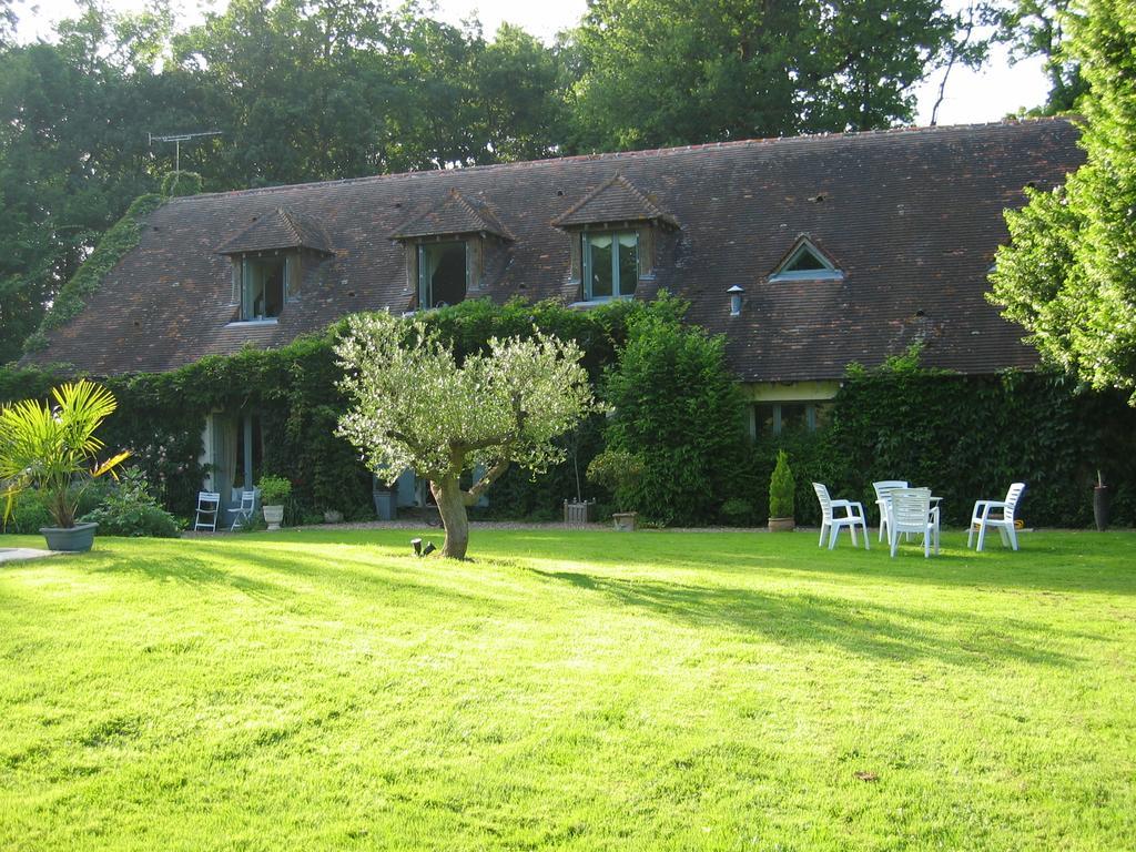 Bed and Breakfast Logis De La Paqueraie Saint-Branchs Exterior foto