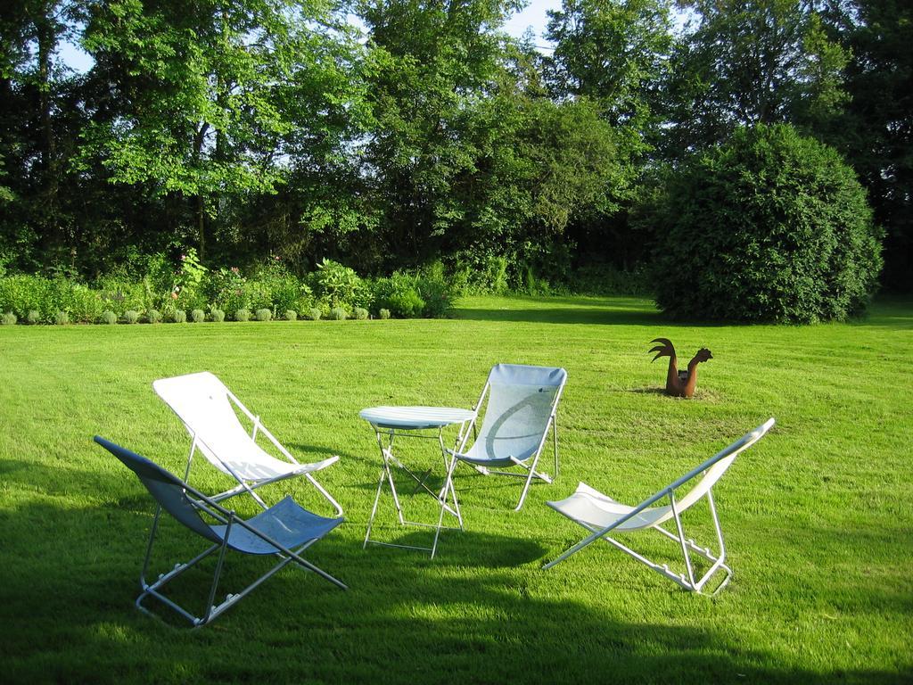 Bed and Breakfast Logis De La Paqueraie Saint-Branchs Exterior foto