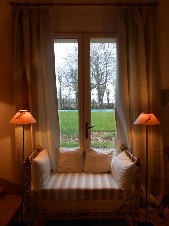 Bed and Breakfast Logis De La Paqueraie Saint-Branchs Exterior foto