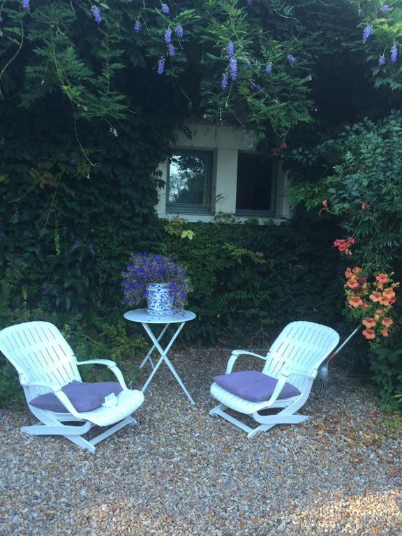 Bed and Breakfast Logis De La Paqueraie Saint-Branchs Exterior foto