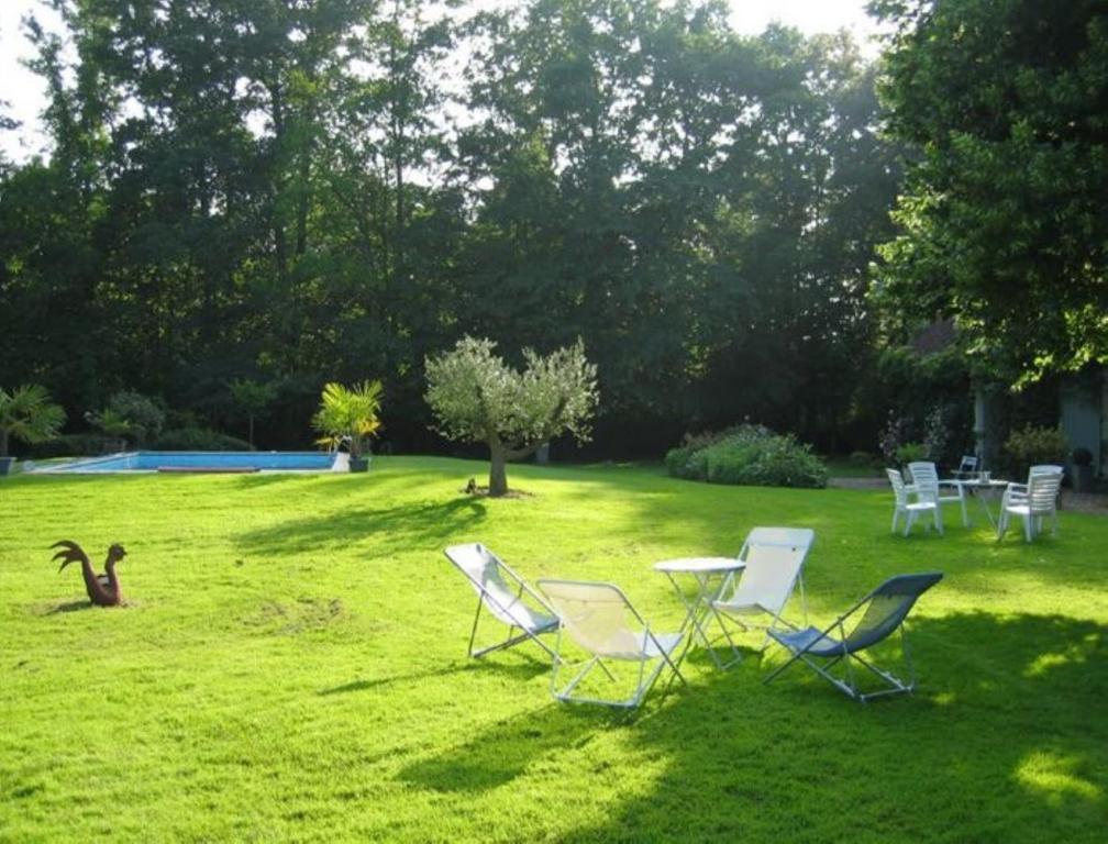 Bed and Breakfast Logis De La Paqueraie Saint-Branchs Exterior foto